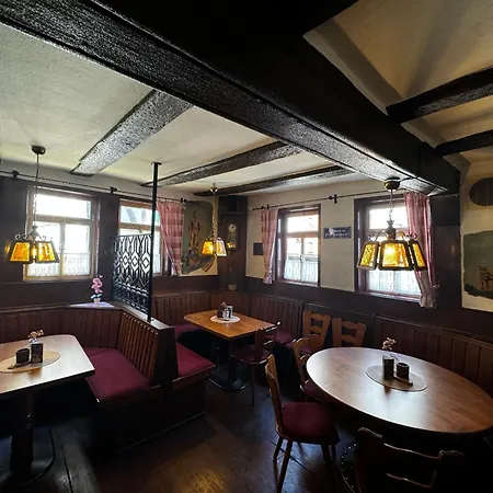 別荘 An Der Ottoburg シュリッツ